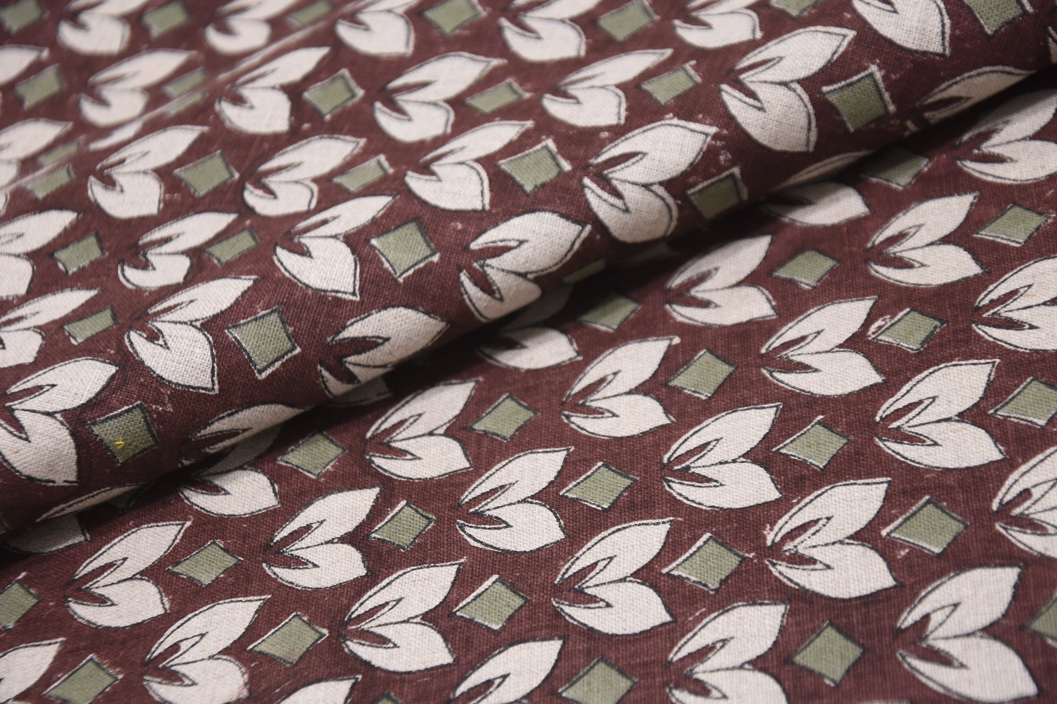 Linen block print pure linen 58" wide, fabric pillows and cushions, printed curtains, Indian fabric - TITLEE