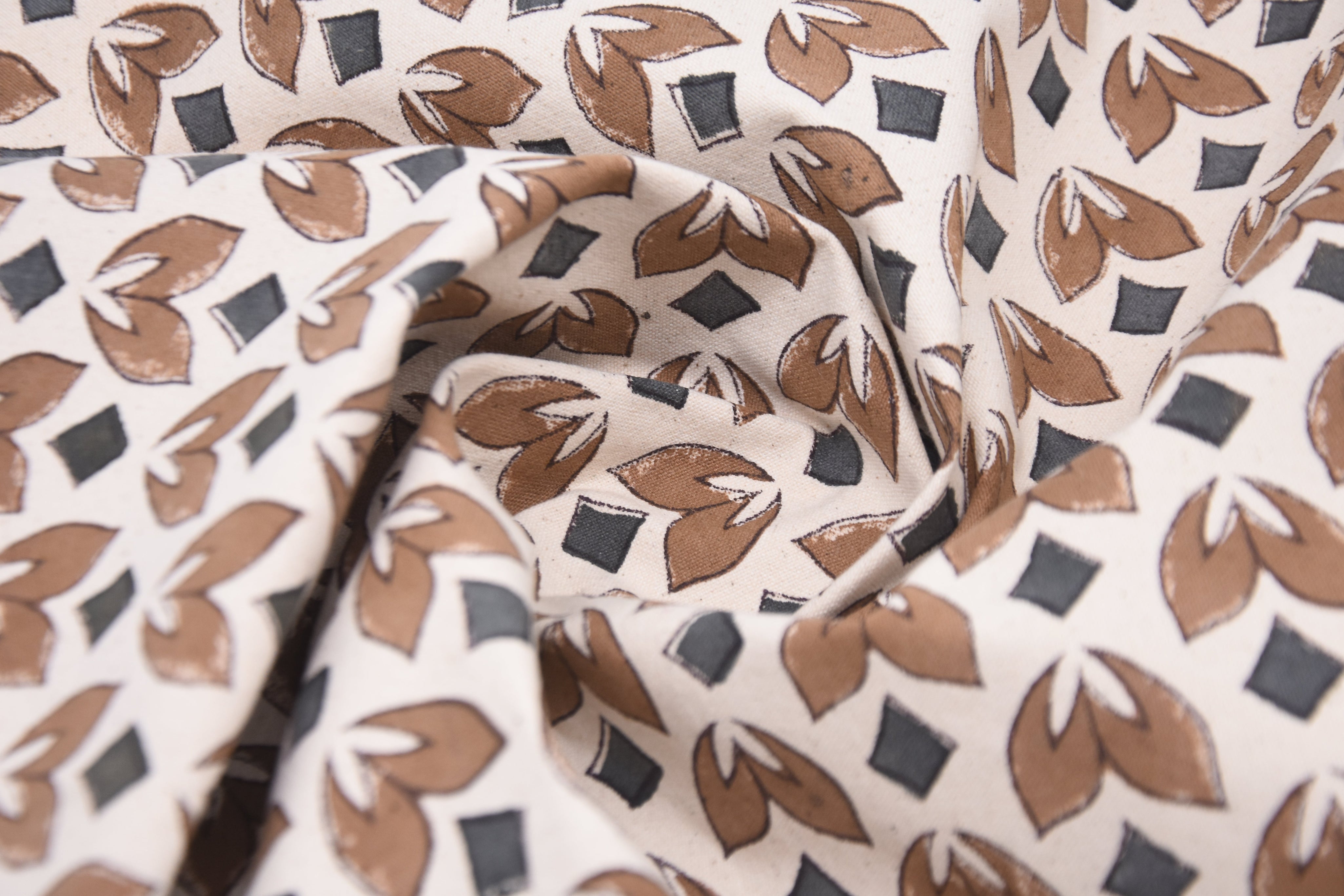 Block print thick cotton 44" wide, cotton fabric, hand block linen for decorative cushions and pillows, linen window blinds - TITLEE