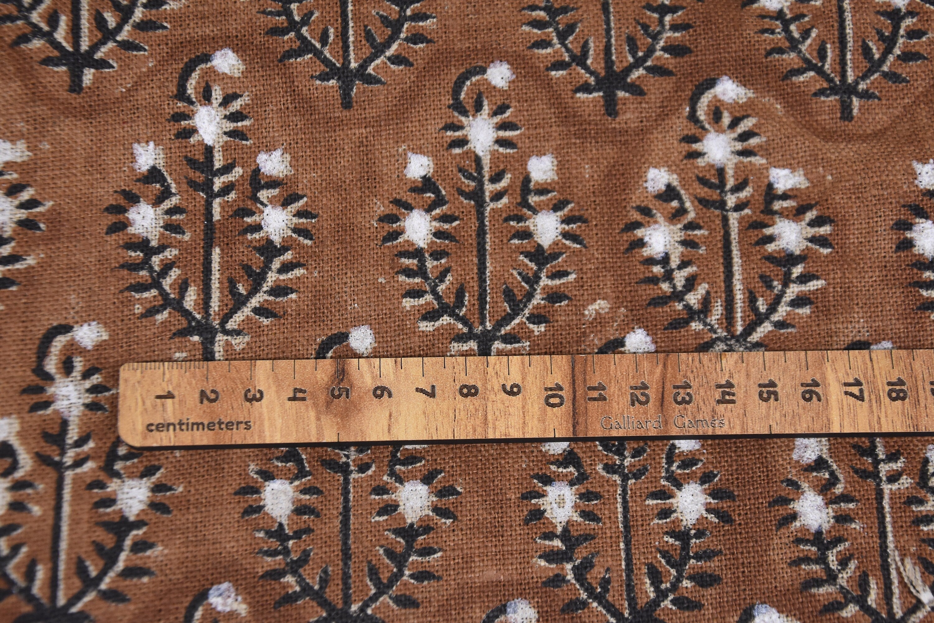 Block print Thick linen 58" wide, Indian fabric, floral print pillow cover, table cloth, handloom curtains, linen by yards - NEEL GAGAN