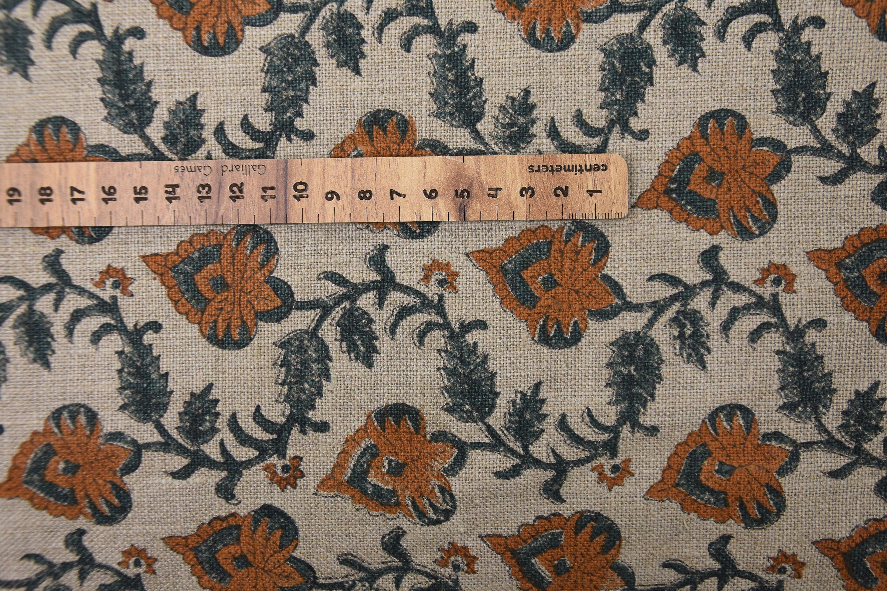 Block print thick linen 58" W fabric, table cushions, upholstery, heavy linen fabric, linen table cloth, pillow - MADHUBALA