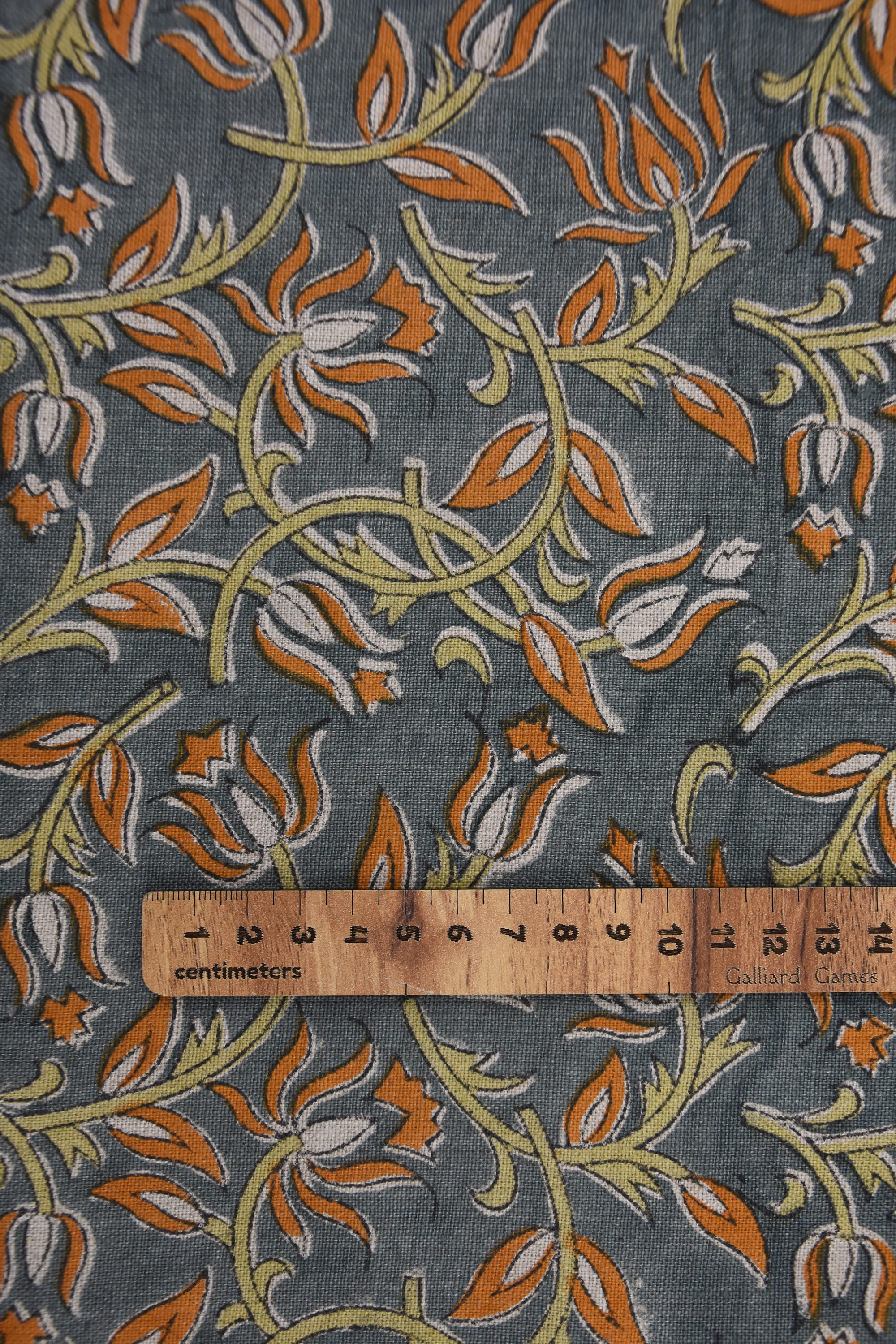 Block print pure linen 58" wide fabric, handmade pillow fabric, linen fabric for table covers, premium linen fabric  - KAMAL DUTTA