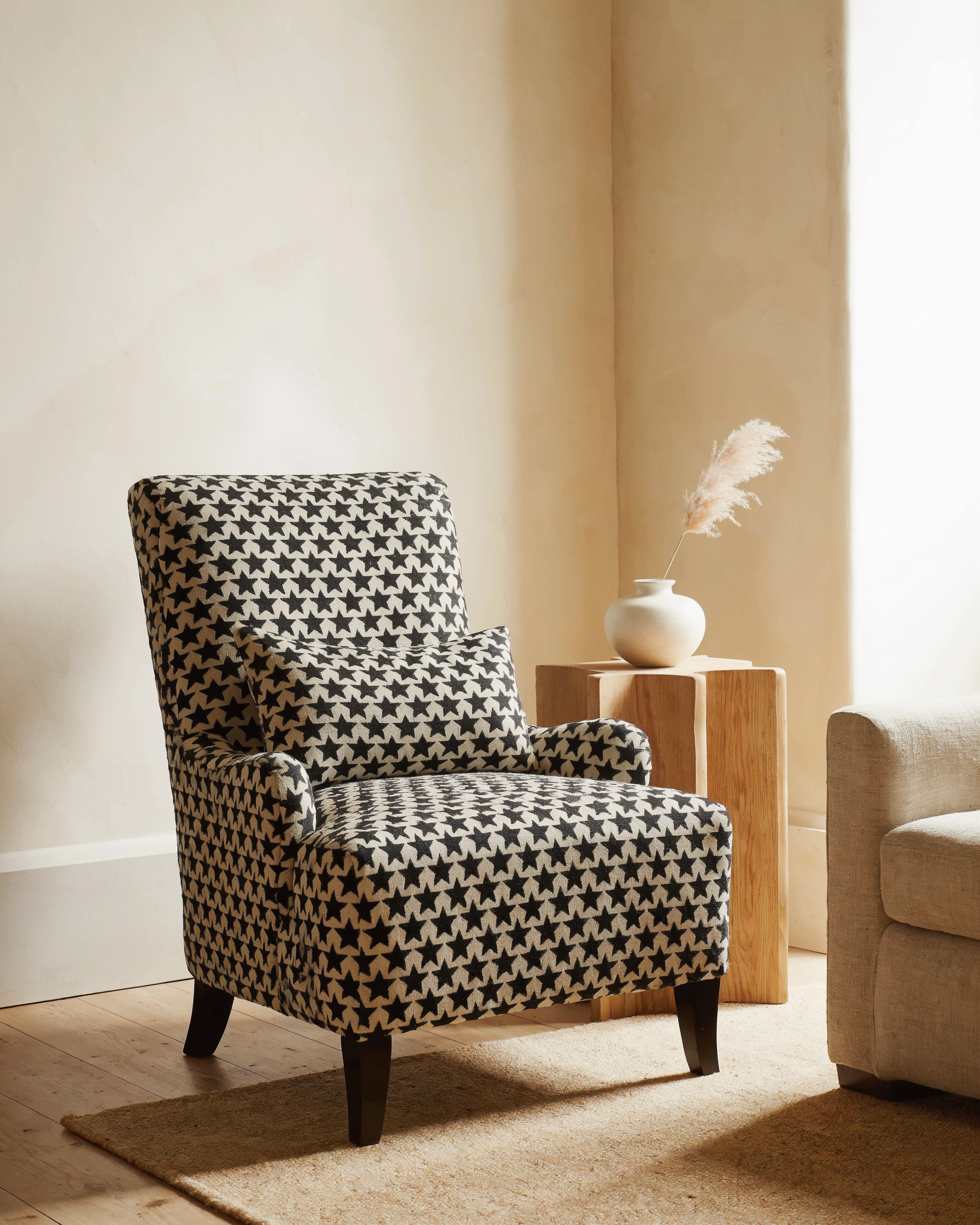 2026 Black Star Fabric: USA’s Unseen Style Spark!