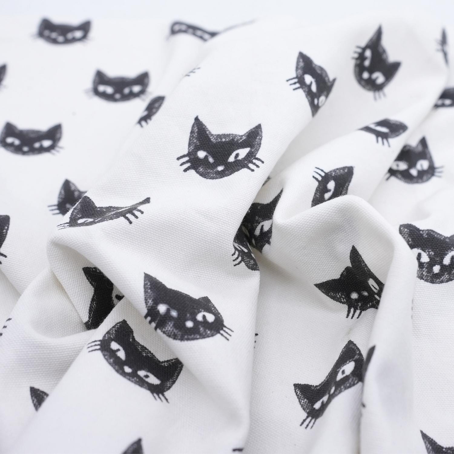 Thick Cotton White Black Kitti Block Printed Cushion Cover for Table Cover & Cushion Cover