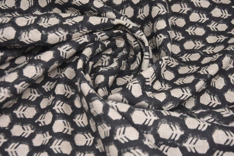 Aristanal-HandBlockPrint-BeigeThickLinenFabric-TulsiButi_2.jpg