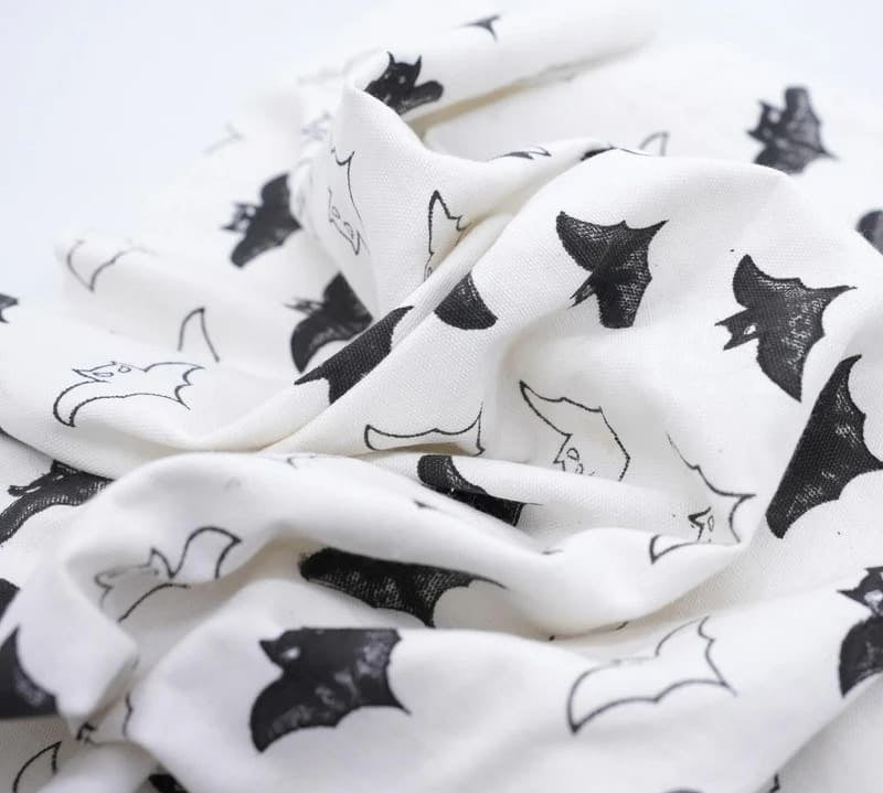 HandBlock-CottonWhite_BlackFabric-forCushionCovers-Bat_2.jpg