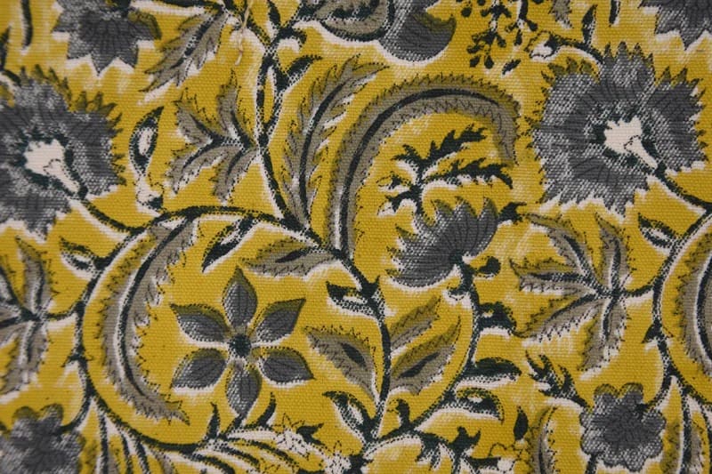 Artisan Hand Block Print Grey Thick Cotton White Fabric - Kundanvan