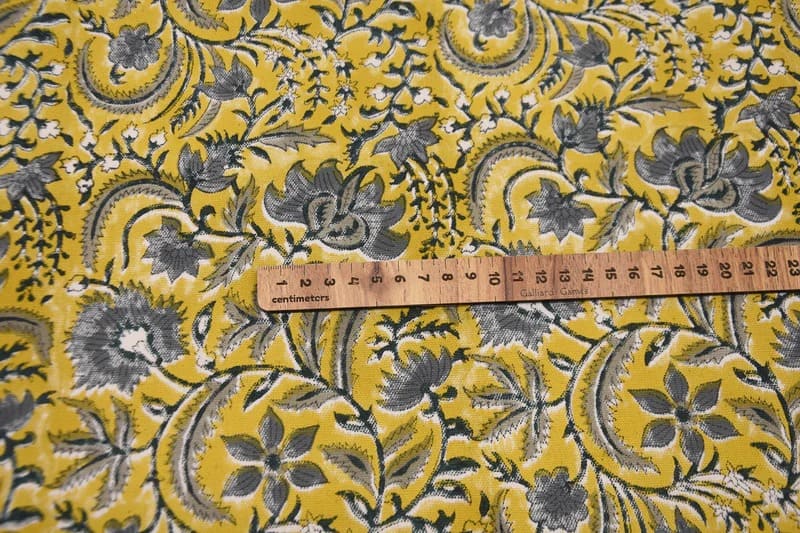 Artisan Hand Block Print Grey Thick Cotton White Fabric - Kundanvan