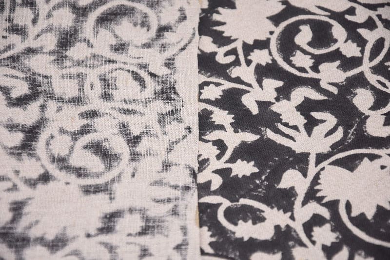 Handmade-BlockPrint-ThickLinenFabricForPillow-Devdas_3.jpg