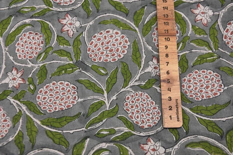 Handmade Block Print Red Pure Linen Fabric For Farmhouse - Merakhi