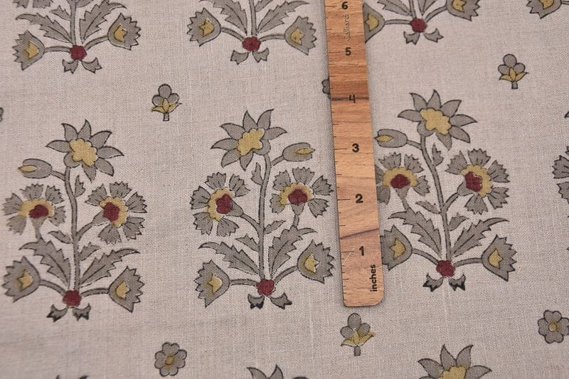 Handwoven-BlockPrintBeigeFloral-PureLinenFabric-Sadabahar_3.jpg