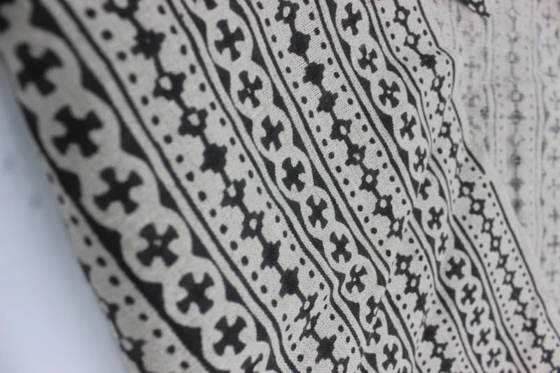 Handmade Block Printed Grey & Black Floral Pure Linen Fabric – DOJI