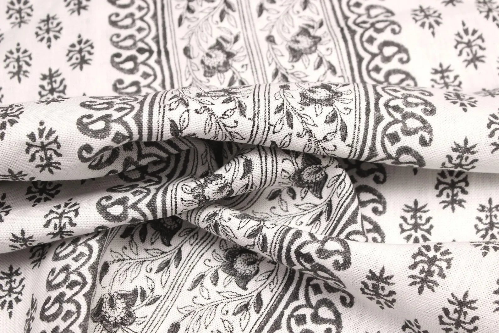 Indian Handcrafed Bagh Buta Block Print Off-White Linen Fabric