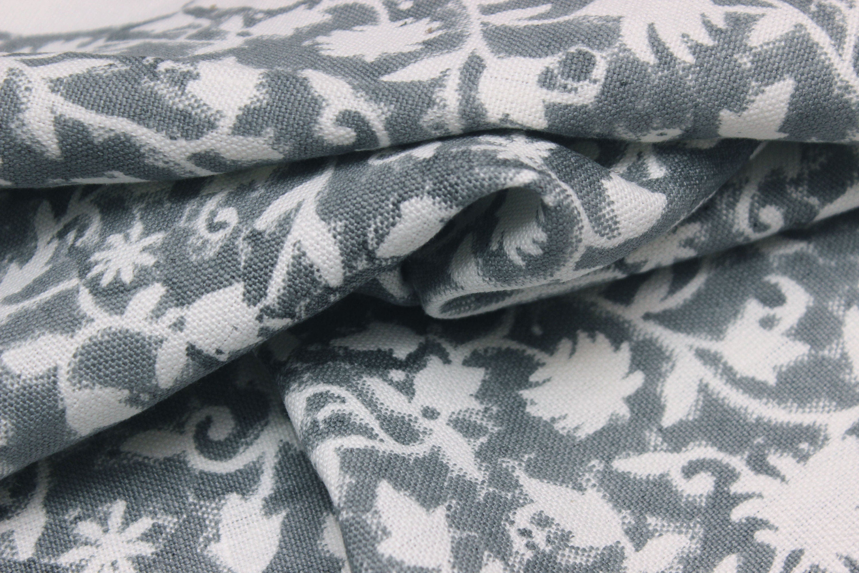Block Print Linen Fabric, Zelly Fish  Floral Linen Fabric, Block Print Fabric, Flower Printed Fabric By The Yard, Block Pillow Covers, Heavy Linen Upholstery