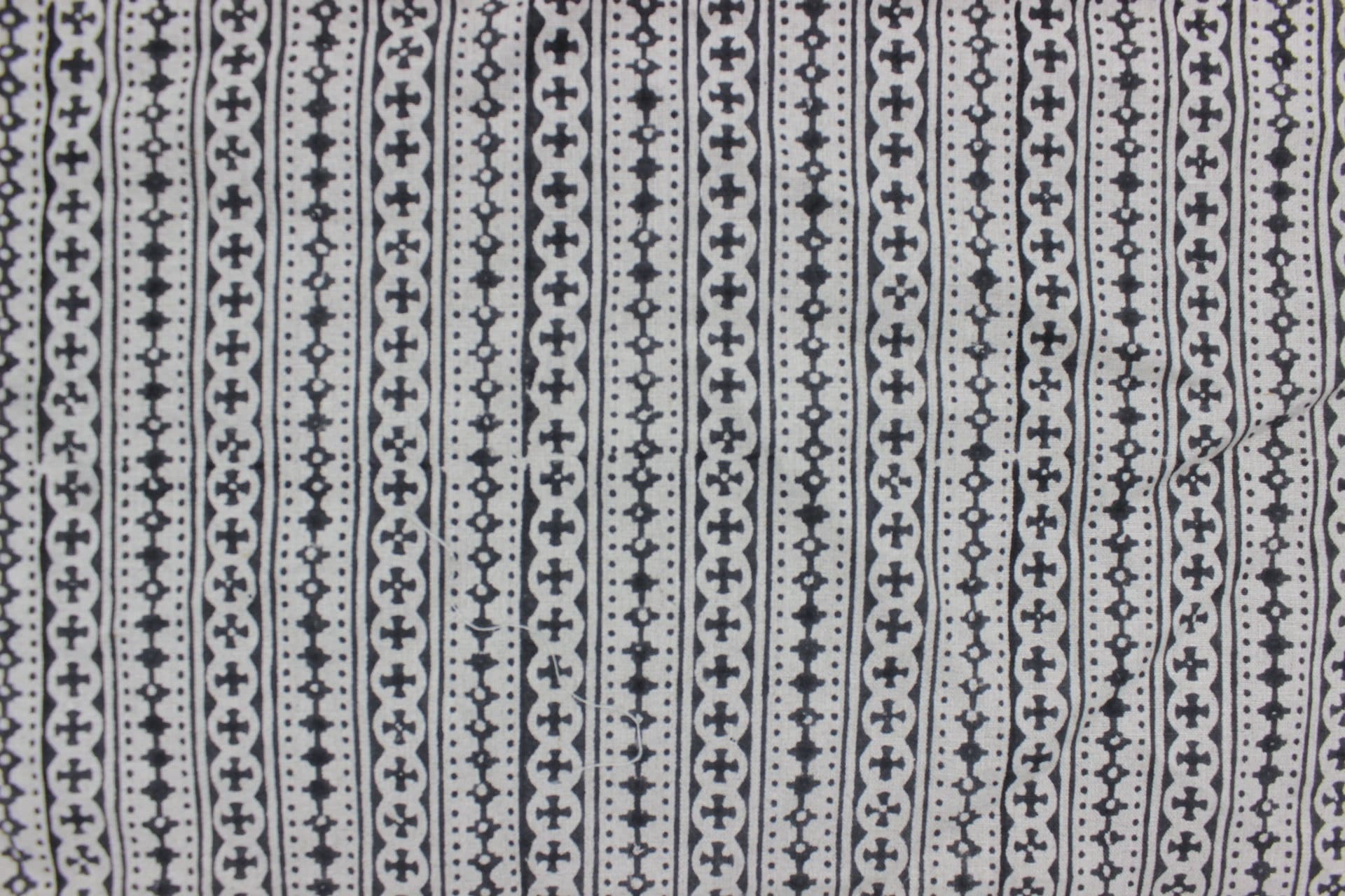 Hand Block Print, Pure Linen, Indian Fabric, Sofa Cushion Fabric, home décor, traditional fabric, Linen fabric - DOJI