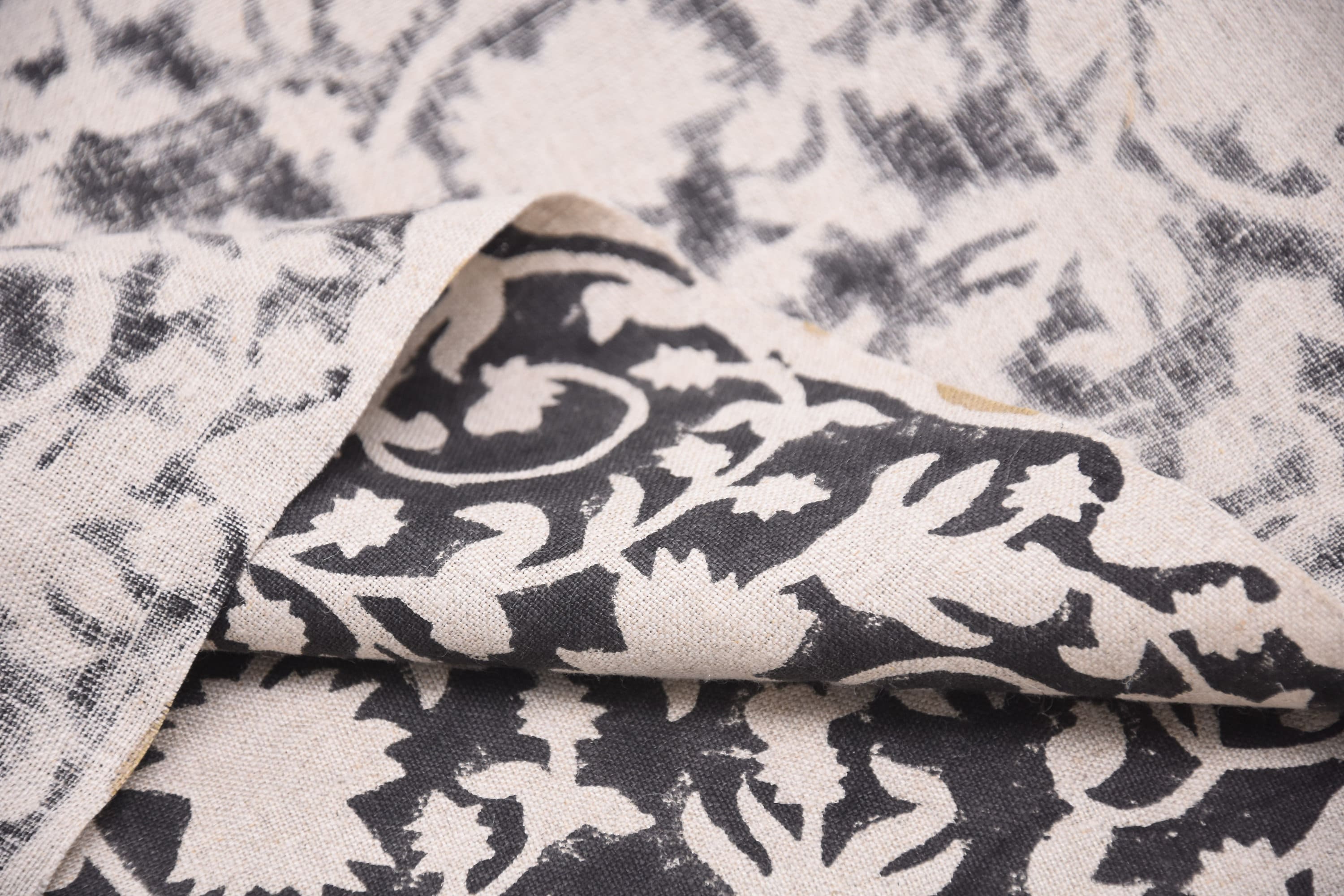 Block print thick linen fabric 58" Wide, Indian floral fabric, linen by yard, upholstery linen pillow covers - Tishna