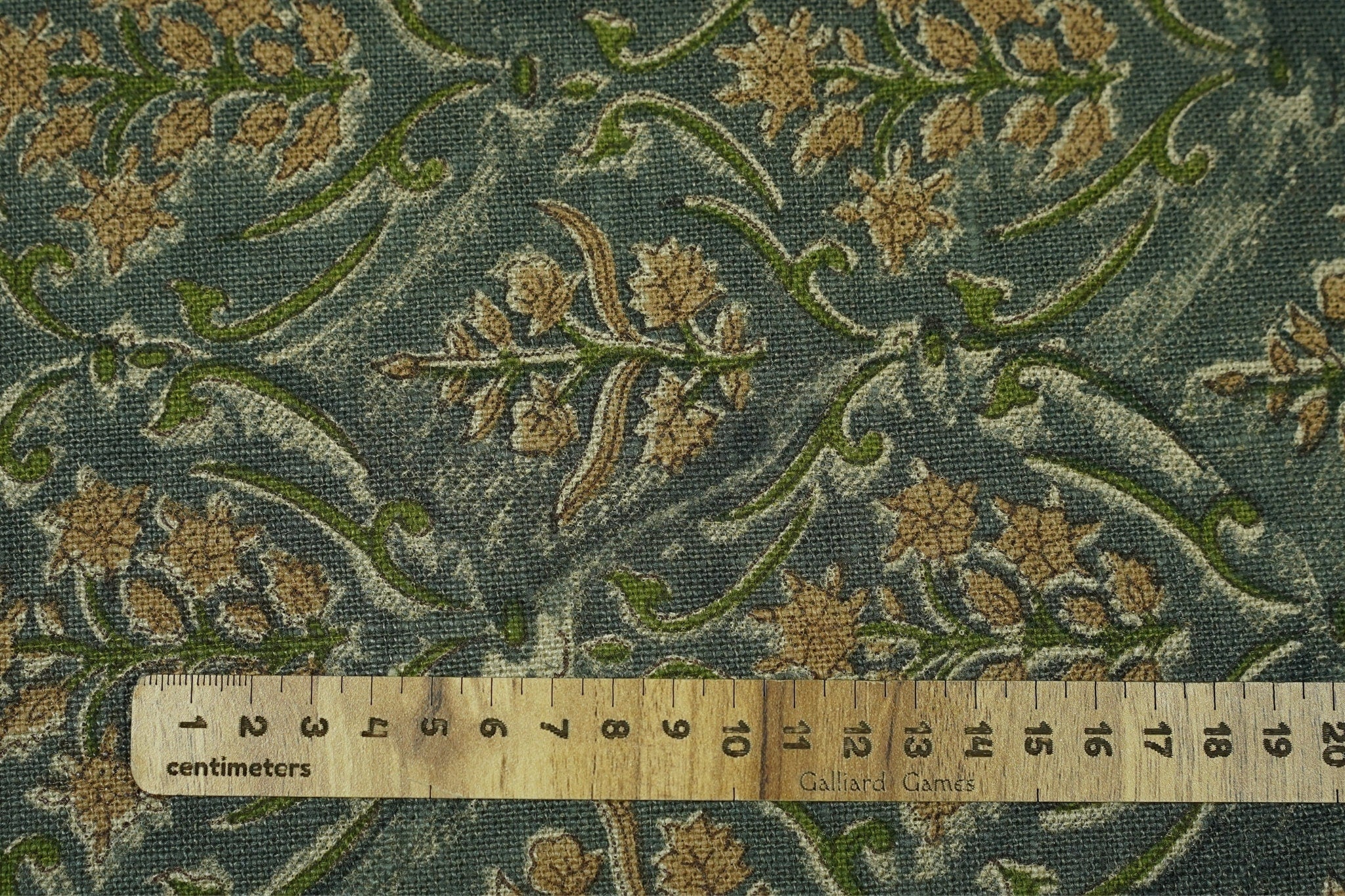 Green leaves block print thick linen fabric - VISHALPUSHP