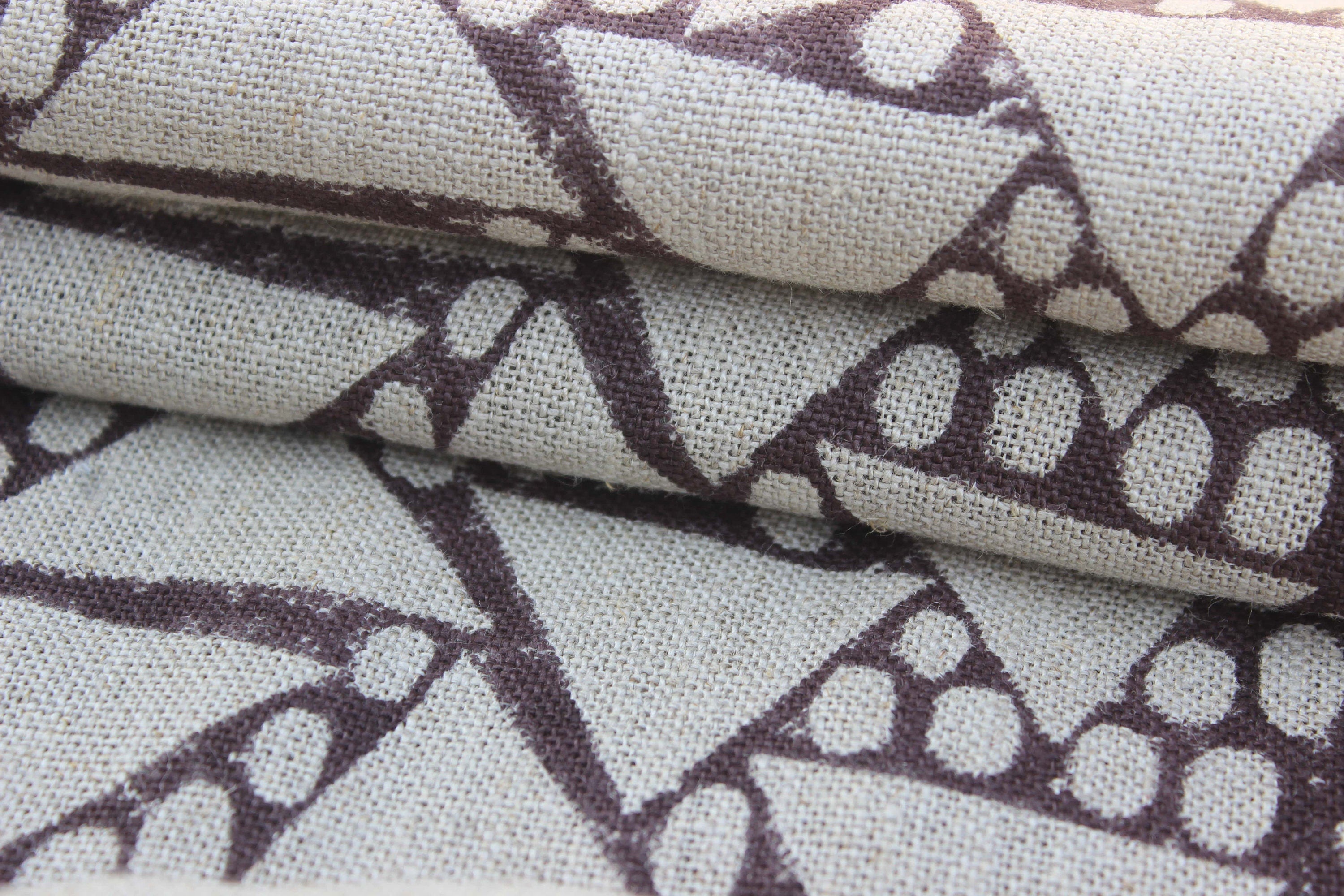 Block Print Linen Fabric, Triangle  Thick Linen Geometrical Triangle Design, Heavy Weight, Handloom Linen, Farmhouse Linen Pillow Case, Handmade Decor Boho